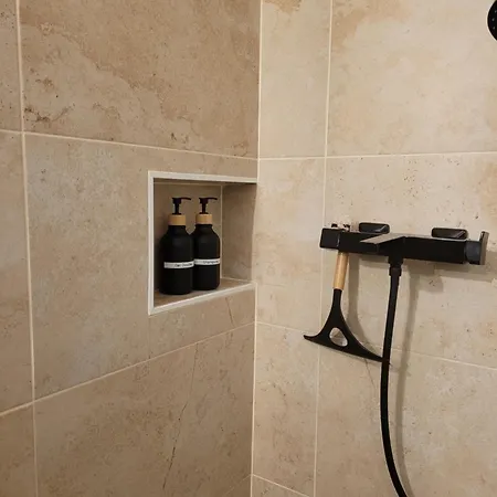 Au Cœur De La Cité D'angoulême * Angulema