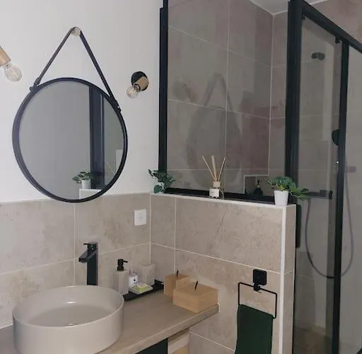 Au Coeur De La Cite D'angouleme Angouleme